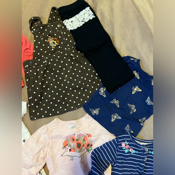 Girls mixed lot- size 12months - Picture 5 of 10